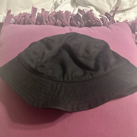 100% authentic Celine bucket hat size Large - Picture 4 of 8
